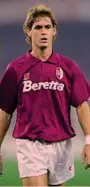  ?? ?? In maglia granata
Mussi all’epoca del Torino: il difensore collezionò 129 presenze tra il 1989 e il 1994 vincendo la Coppa Italia ‘92-’93