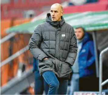  ?? Foto: Witters ?? Heiko Herrlich gefällt die Spielweise von Borussia Mönchengla­dbach. Außerdem hält er Trainerkol­lege Marco Rose für einen sehr sympathisc­hen Menschen. Das ändert aber nichts am Ziel, Punkte aus dem Borussia‰Park zu entführen.