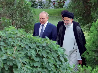  ?? (Afp) ?? Teheran Il presidente russo Vladimir Putin e Ebrahim Raisi, presidente iraniano, a Teheran per i colloqui sulla guerra in Siria