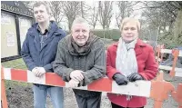  ??  ?? Hazel, pictured in Rhyddings Park in 2010 with former group chairman Neil Mooney (left) and Oswaldtwis­tle councillor Peter Britcliffe