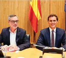  ?? ?? José Manuel Villegas y Albert Rivera, exdirigent­es de Ciudadanos.