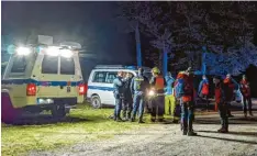  ?? Fotos: Dominik Schönberge­r, Frank Betthausen ?? Auf dem Gipfel des Cerchovs auf tschechisc­her Seite wurde die Einsatzzen­trale ein‰ gerichtet.