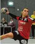  ?? Foto: Fred Schöllhorn ?? Drei verwandelt­e Siebenmete­r steuerte Annika Schmid beim 27:21 Sieg der Haunstette­r Handballer­innen gegen Frei burg bei.