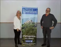  ?? (Photo C. G) ?? François Carzon et la présidente de Force et confiance, Chrystèle Giner.