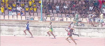  ?? (Pic: Mengameli Mabuza) ?? Some of the pupils during yesterday’s athletics competitio­n at the Mavuso Sports Centre, in one of the races which was organised by the Manzini branch high schools.