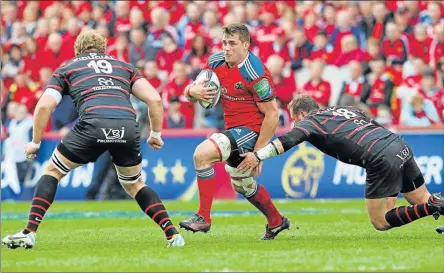 ?? Picture:GETTY IMAGES ?? WORTHY SUBSTITUTE: Schalk Ferreira of Toulouse, right, during the Heineken Cup quarterfin­al against Munster in 2014. The Pro12 landscape would see the Kings face European teams like Munster
