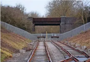  ?? THOMAS BRIGHT/SR ?? The end of the line… for now. The headshunt at Broadway, looking towards Honeybourn­e. Could the GWSR reconnect with the main line there and reach Stratford-upon-Avon in years to come?