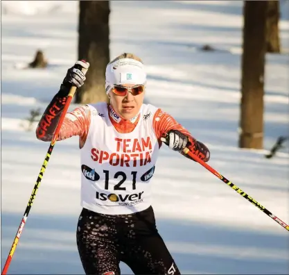  ?? FOTO: LEHTIKUVA / LARI LIEVONEN ?? Kaisa Mäkäräinen firade FM-guld i Kontiolax.