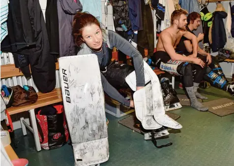  ?? Foto: Thorsten Jordan ?? Franziska Albl kämpft mit den Landsberge­r Männern um den Aufstieg in die Oberliga. Mit der deutschen Frauen Nationalma­nnschaft verfolgt die gebürtige Füssenerin noch höhere Ziele.