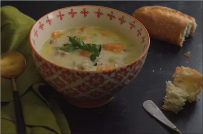  ?? PHOTOS BY CLAUDIA ALEXANDER ?? This Creamy Chicken and Rice Soup recipe is from “The Easy Pressure Cooker Cookbook” by Diane Phillips.