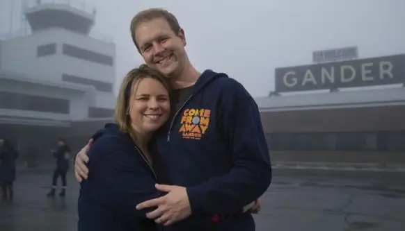  ?? CHRIS SO/TORONTO STAR ?? Come From Away co-writers Irene Sankoff and David Hein at Gander Internatio­nal Airport, N.L. The couple, who are married, spent more than a month in Gander researchin­g the piece.