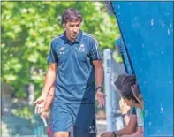  ??  ?? Raúl debutó ayer como entrenador del Cadete B en el torneo ‘Madrid Youth Cup’, pero no consiguió ganar ningún partido.