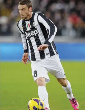  ??  ?? Claudio Marchisio, 27 anni, una vita in bianconero: stasera guiderà la Juve al San Paolo