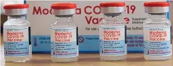  ?? HASSENE DRIDI/ASSOCIATED PRESS ?? The proposed Moderna COVID-19 vaccine regimen for adolescent­s is the same as that for adults — two 100-microgram shots, given 28 days apart.