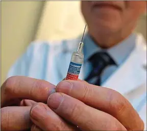  ??  ?? La campagne de vaccinatio­n contre la grippe saisonnièr­e a commencé mardi.