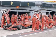  ?? FOTO: DPA ?? Sebastian Vettel vom Team Scuderia Ferrari legt beim Großen Preis von Italien einen Boxenstopp ein.