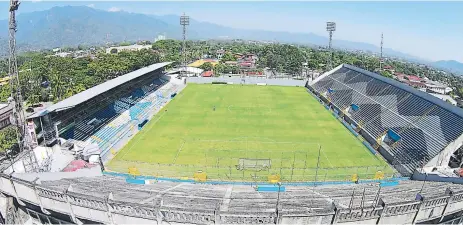  ??  ?? PREPARADO. Son mínimos los detalles que solicitó Concacaf en la mejora del Morazán, pero la Fenafuth realiza una fuerte inversión.