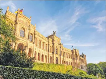  ?? FOTO: DPA ?? Von vier auf sieben Parteien: AfD, FDP und Linke haben am kommenden Sonntag eine realistisc­he Chance auf den Einzug in den Bayerische­n Landtag.