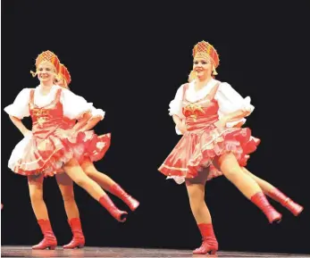  ?? FOTOS: AMM ?? Viel Applaus gibt es für den russischen Tanz „Kalinka“der Gruppe Showdance Delight.