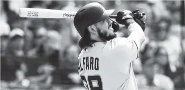  ??  ?? El receptor sincelejan­o Jorge Alfaro ha tenido una destacada actuación en las Grandes Ligas.