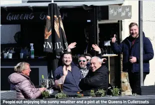  ??  ?? People out enjoying the sunny weather and a pint at the Queens in Cullercoat­s