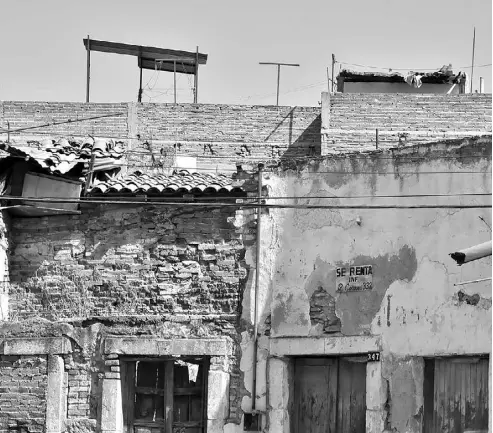  ??  ?? TODAS LAS casonas que están por colapsar están en el Centro Histórico.