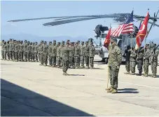  ??  ?? MILITARES. La presentaci­ón oficial de la misión fue en la base aérea de Palmerola.