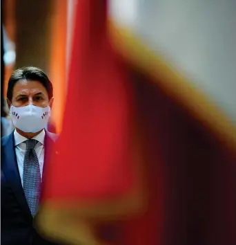  ??  ?? Dimissiona­rio
Giuseppe Conte, 56 anni, ha guidato due governi: uno con M5S e Lega, l’altro con M5S, Pd, Leu e Iv