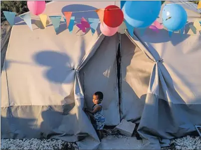  ?? Mohammed Badra EPA/Shuttersto­ck ?? THE DROP in resettleme­nts comes as Middle Eastern nations struggle to accommodat­e 5.6 million Syrian refugees.