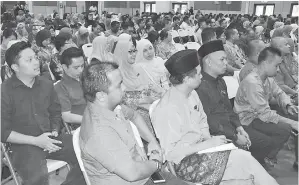  ??  ?? SEBAHAGIAN guru yang menghadiri Majlis Sepetang Bersama Timbalan Menteri Pendidikan 1.