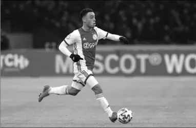  ??  ?? Barcelona heeft zich officieel gemeld bij Ajax voor Sergiño Dest. (Foto: AD)