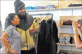 Raiders' Marshawn Lynch opens Las Vegas 'Beast Mode' store with family, Raiders/NFL