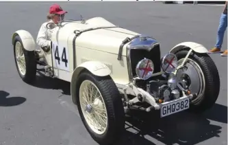  ??  ?? Roman Schiff’s blown Riley was one of the best looking pre-war cars on the grid