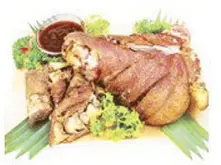  ??  ?? Bangus Specialty Restaurant’s Crispy Pata and Inihaw sa bilao