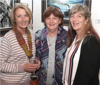  ??  ?? Audrey Smyth, Eugenia Whelan and Carmel Plummer at the art exhibition opening by Ryan Mutter.. Right: Ann Mullen, Patricia Smith and Marie Reilly