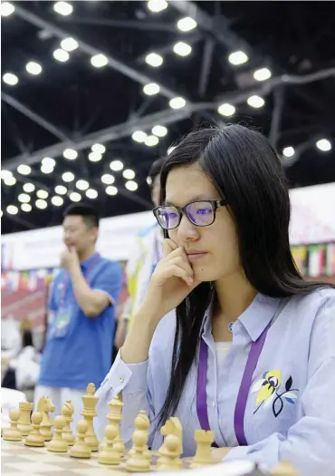  ?? Foto: imago/Xinhua ?? Die stärkste Schachspie­lerin der Welt tritt wegen des K-o.-Systems nicht bei der WM an: Hou Yifan (China)