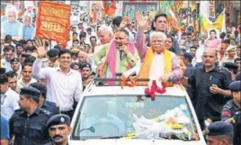  ?? MANOJ DHAKA/HT ?? Haryana chief minister Manohar Lal Khattar during a road show in Sonepat on Saturday.