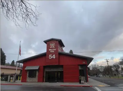  ?? PHOTOS BY JACLYN LUNA ?? LLF Board of Directors requested deficienci­es in new firehouse constructi­on be cured before final payment is issued to the general contractor.