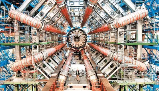  ?? ESPECIAL ?? Instalacio­nes del Gran Colisionad­or de Hadrones, en la frontera de Francia y Suiza.