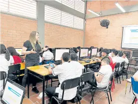  ?? Fotos cortesía ?? La docente Sandra Vargas de la Universida­d Simón Bolívar creó el programa Líderes Mediatic. /