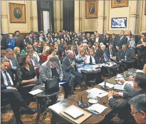  ?? PRENSA SENADO ?? SENADORES. Aún hay dudas sobre el desenlace del debate.