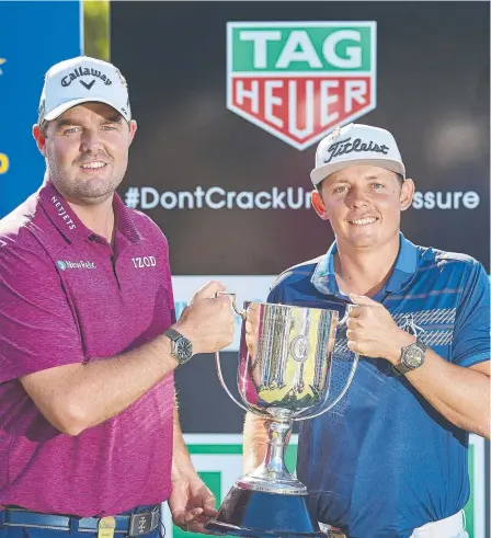  ?? Picture: DANIEL CARSON ?? Marc Leishman and Cameron Smith with the PGA Championsh­ip trophy, and (below) the late Jarrod Lyle.