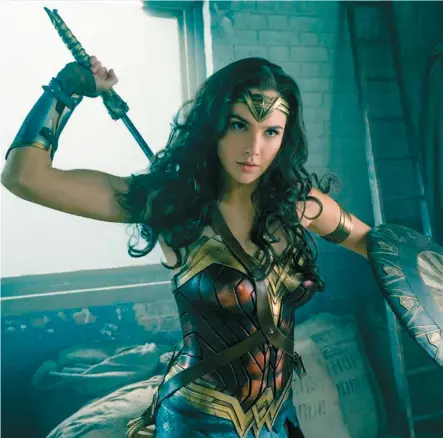  ??  ?? Wonder Woman vaut le détour, même si la production ne se prend pas au sérieux. Et c’est tant mieux.