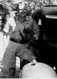  ??  ?? THE PAST IS A DIFFERENT COUNTRY: Nursing sister Ellen Menzies in front of a DeSoto coupe in Egypt, 1942, Captain LCS Spray with his staff Humber car in 1941