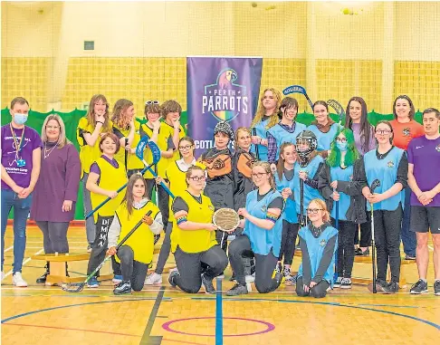  ?? ?? SPORTING: Perth High School pupils, left, and Perth Grammar’s floorball team, right. Picture by Steve MacDougall.