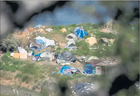  ?? DAI SUGANO — STAFF PHOTOGRAPH­ER ?? A homeless encampment at Dunphy Park is seen May 7 in Sausalito.