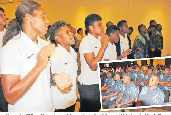  ?? Pictures: GULF FIJIAN MEDIA ?? Members of the Fiji Airways Fiji women’s and men’s 7s teams at the JW Marriott Marquis Hotel Dubai during the visit by the Fijian
community in the United Arab Emirates. More on