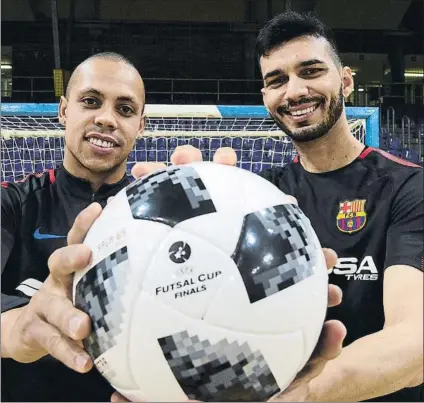  ?? FOTO: MANEL MONTILLA ?? Ferrao y Esquerdinh­a buscan sumar su primer título importante con el Barça Lassa e intentarán mantener su idilio con el gol