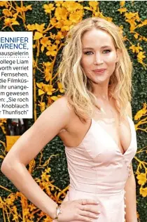  ??  ?? JENNIFER LAWRENCE, 30, Schauspiel­erin Ihr Kollege Liam Hemsworth verriet im Fernsehen, dass die Filmküsse mit ihr unangenehm gewesen seien: „Sie roch nach Knoblauch oder Thunfisch“