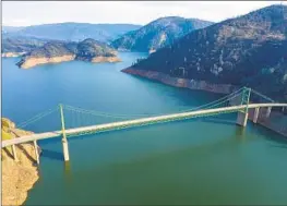  ?? Brian van der Brug Los Angeles Times ?? LAKE OROVILLE, the largest reservoir in the State Water Project, was at 75% of its capacity this month, up from 28% late last year.